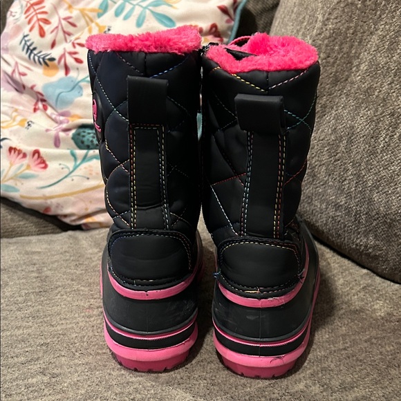 Tamarack Black and Pink Winter Boots Kids 4 - Picture 4 of 6